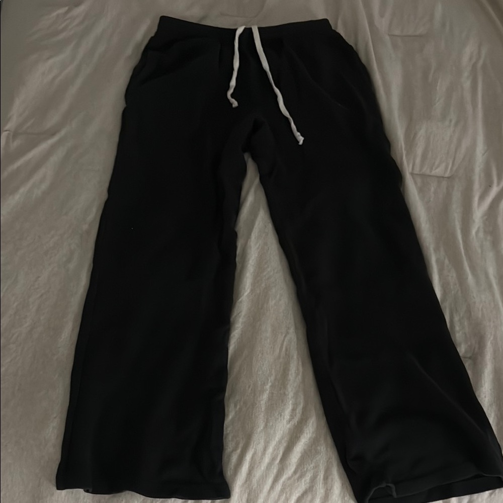 Brandy Melville Black and White Joggers with Adjustable Drawstring